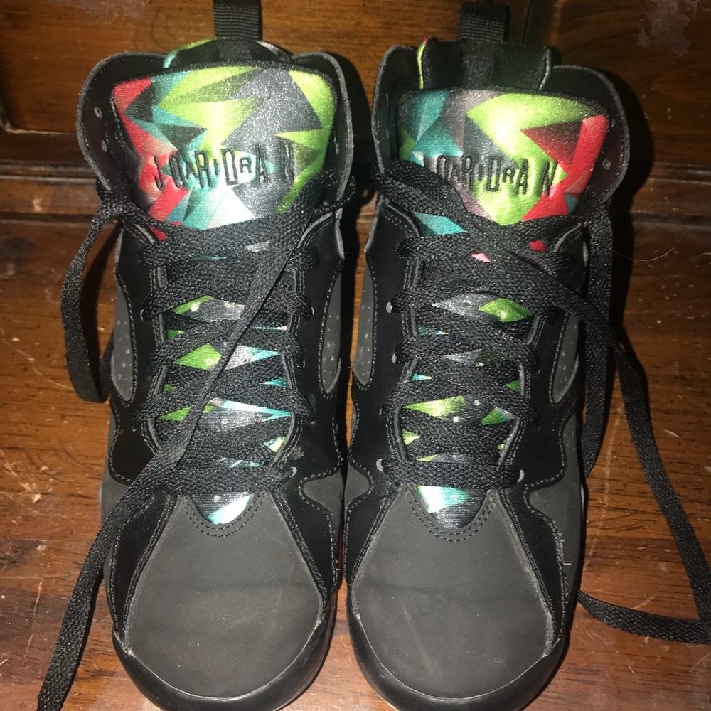 Retro 7s - Picture 4 of 4